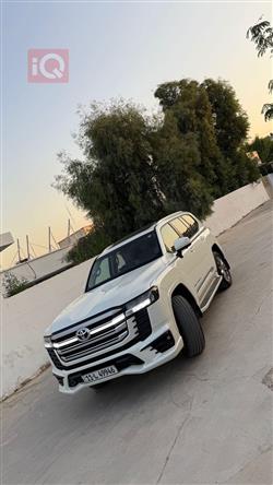 تويوتا لاندكروزر
